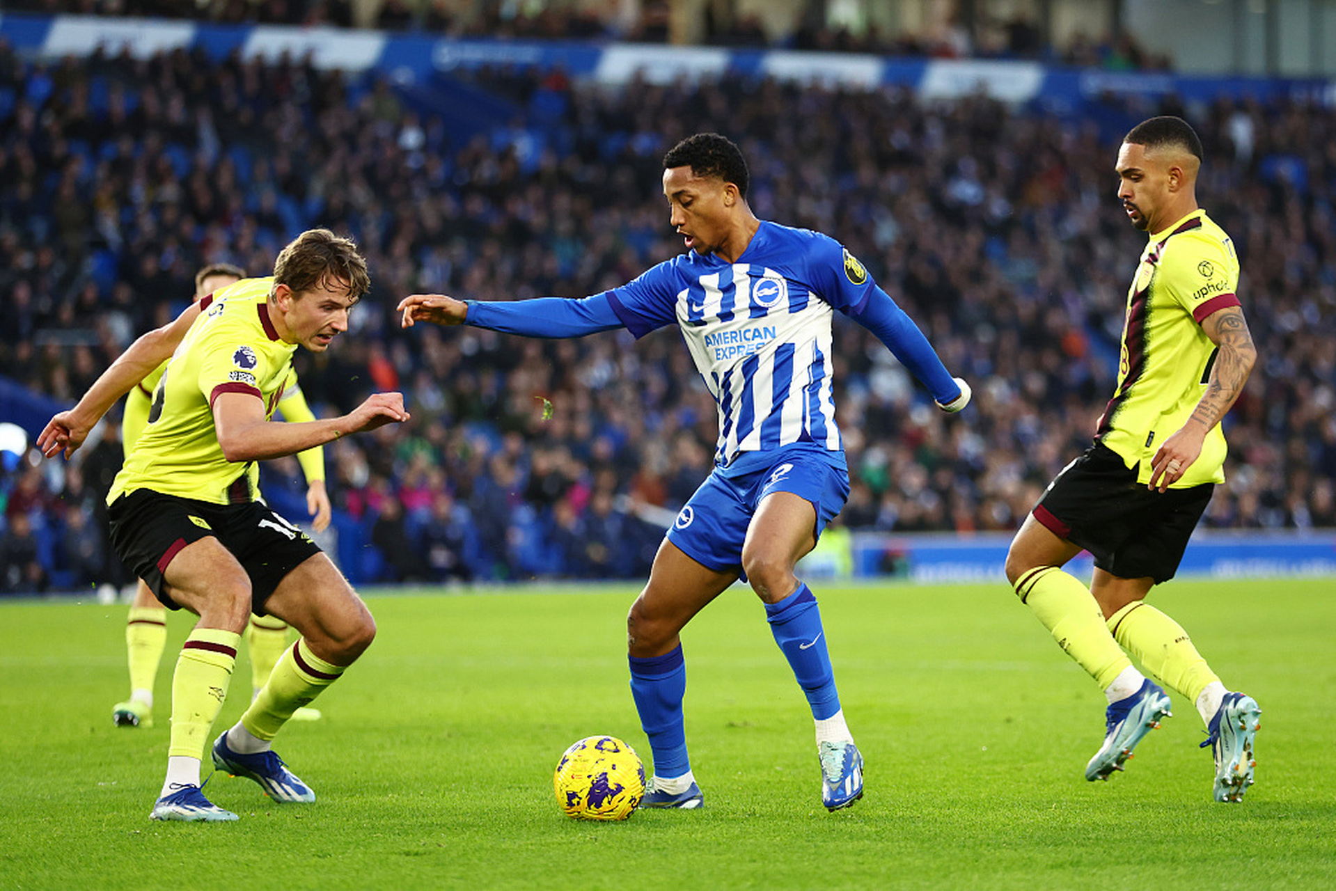 关于赛前布莱顿更衣室发声:欧联节点到来;引发热议;资深球员宣示担当的信息 关于赛前布莱顿更衣室发声:欧联节点到来;引发热议;资深球员宣示担当的信息