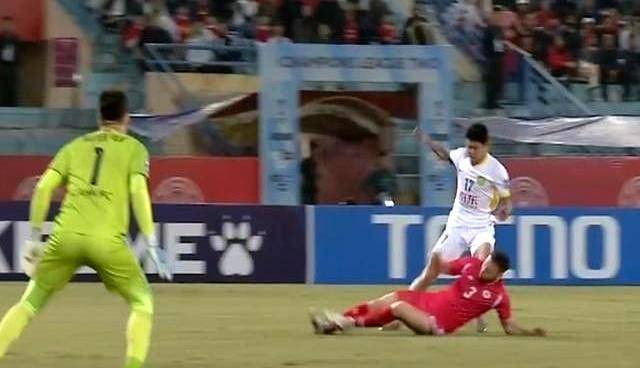 赛后突围战来临，勒沃库森围绕亚冠扳平良机，赛场秩序良好，球队文化再被提及的简单介绍